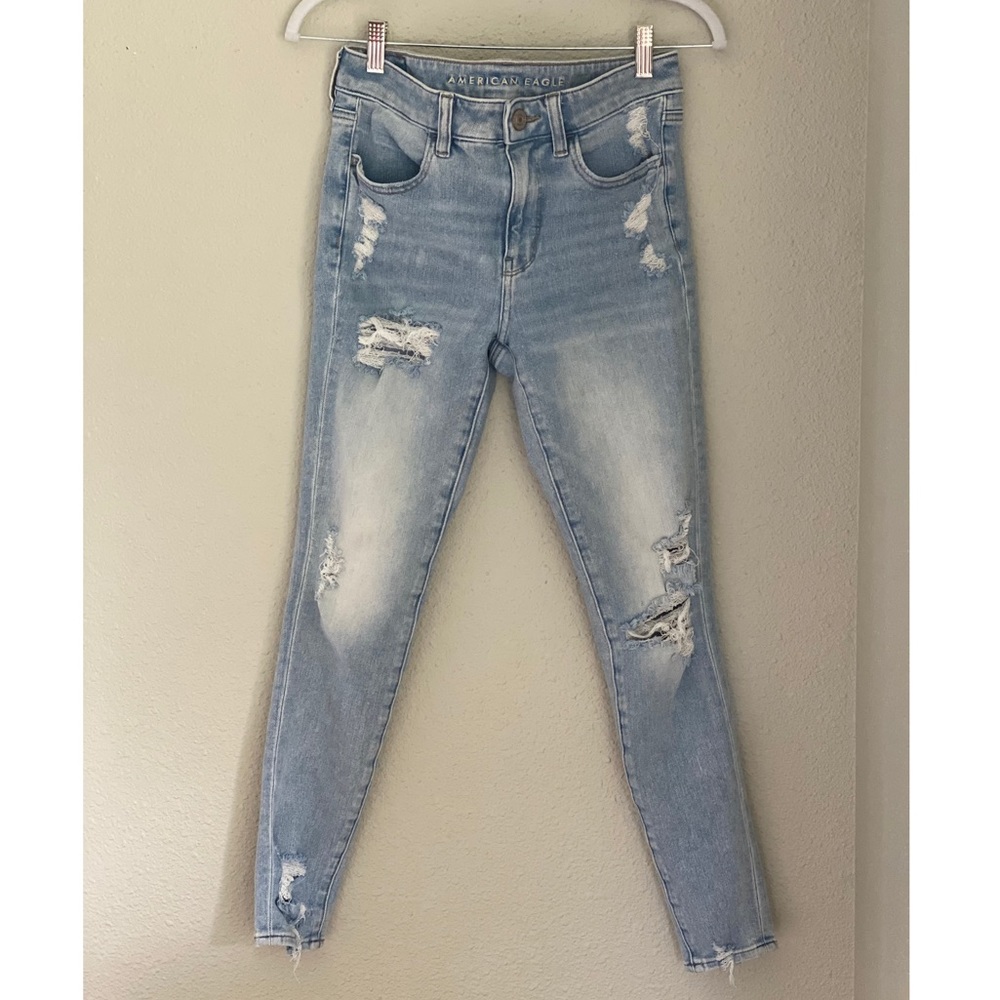 AE The Dream Jean Hi-Rise Jegging size 6 regular distressed medium wash